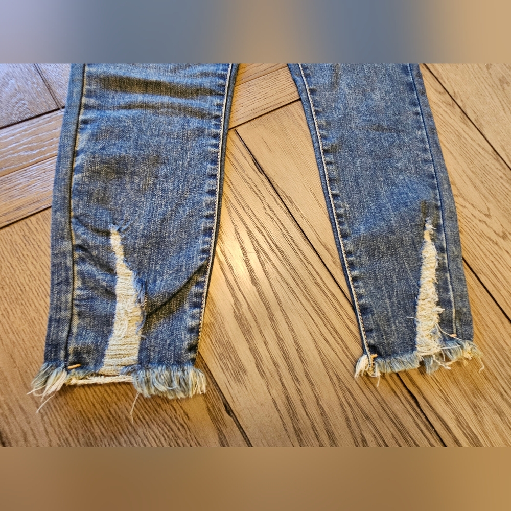 Distressed Jeans - Picture 8 of 15